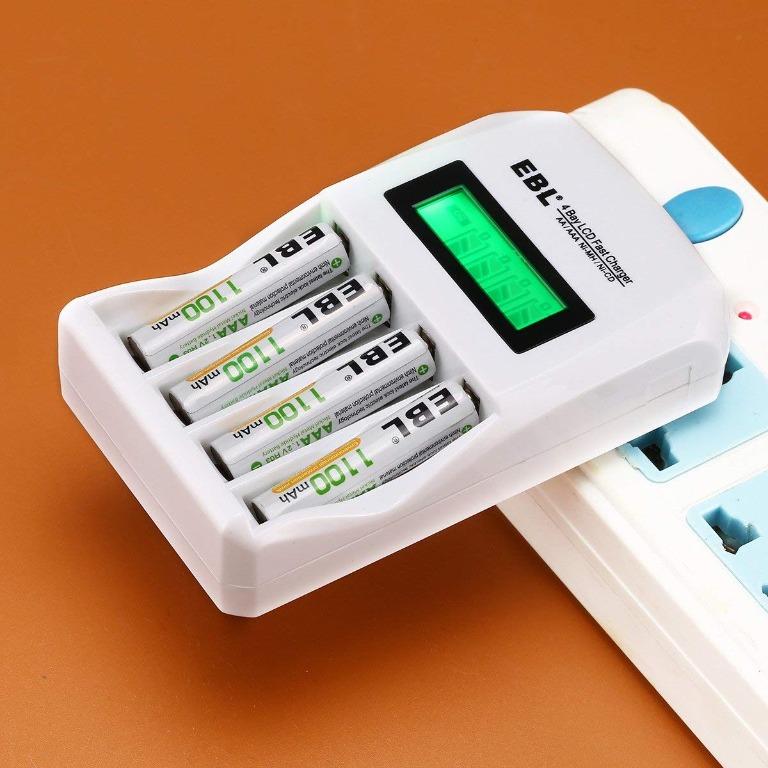 EBL LN-6907 Rechargeable Battery Charger with AA 2800mAh Rechargeable Battery